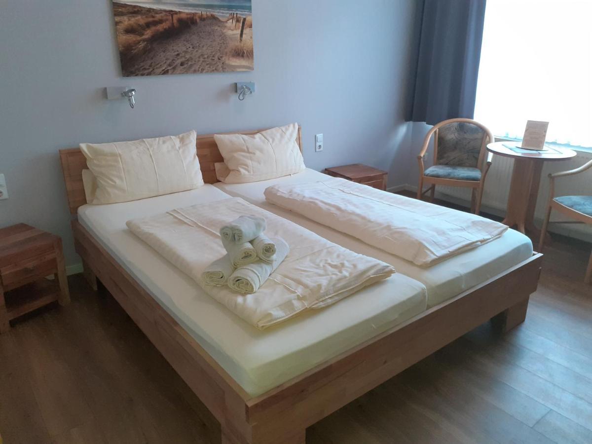 Weinhaus Hotel Norddeich  Esterno foto