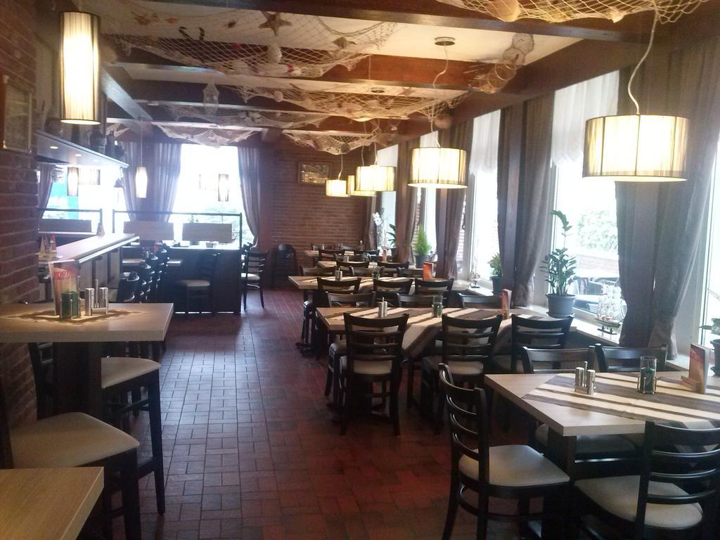Weinhaus Hotel Norddeich  Esterno foto